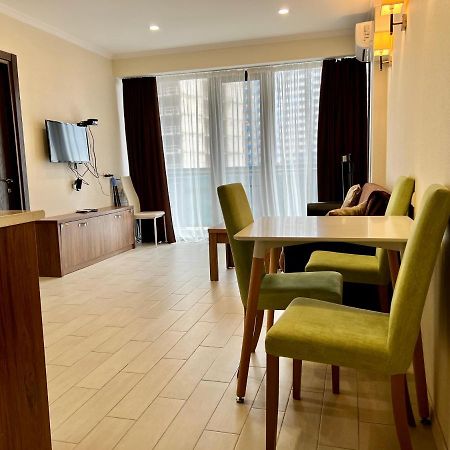 Batumi Orbi Beach Tower Eksteriør billede