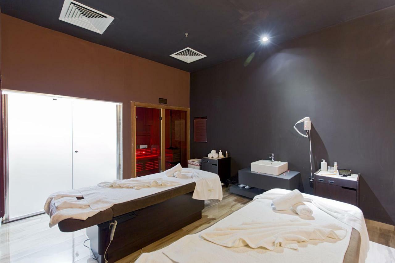Batumi Orbi Beach Tower Eksteriør billede